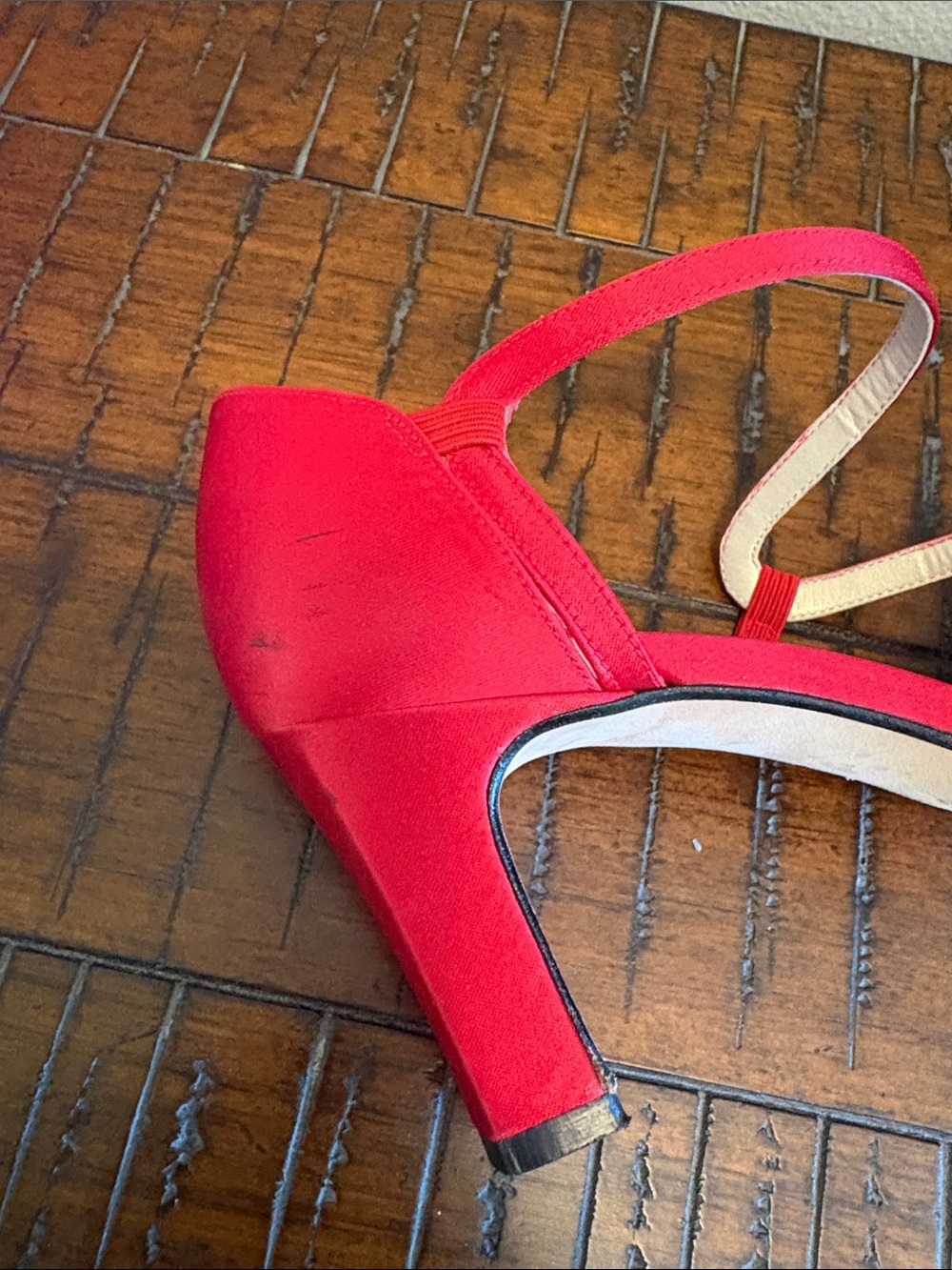 Red Strappy Vintage Heels by Nina - Picture 9 of 11